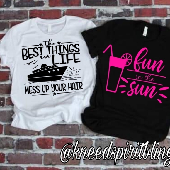 The Best‎ Things Tee - Picture 1 of 2